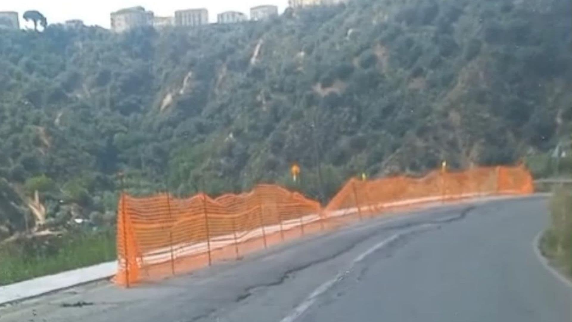 Strade provinciali «in stato di grave abbandono»: Uva chiede lumi alla Provincia