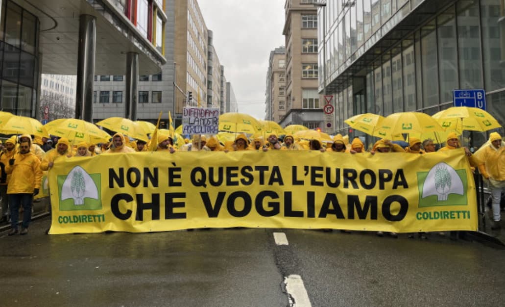 Oltre 65mila aziende agricole calabresi colpite dal taglio della PAC 2028-2034