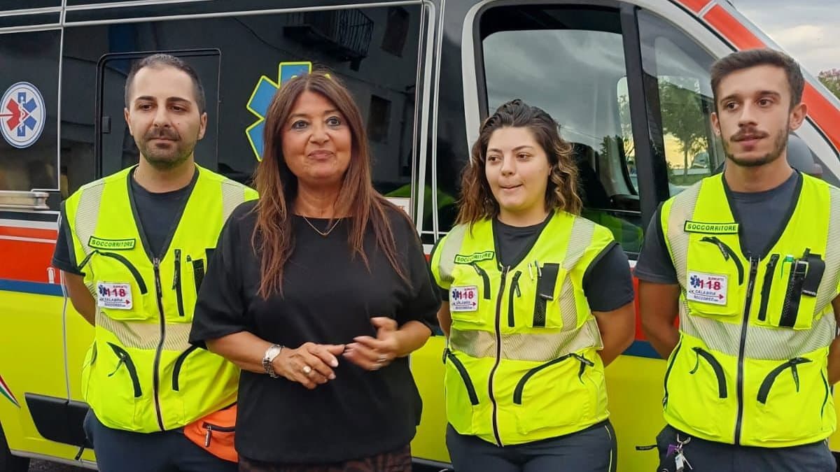 Operativa postazione estiva del 118 a Schiavonea, Straface: «Occhiuto dà forma a una sanità pubblica moderna»