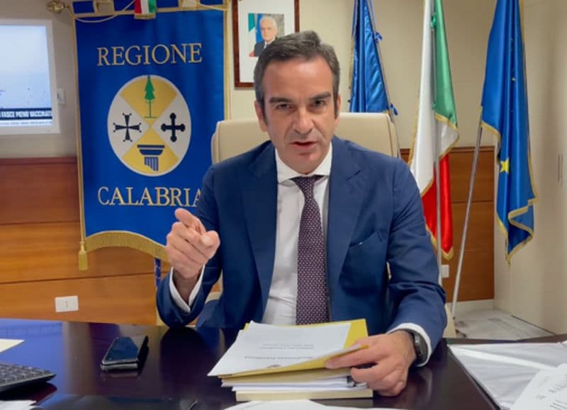 Occhiuto si dimette e si ricandida: «Non mi farò fermare, decideranno i calabresi»