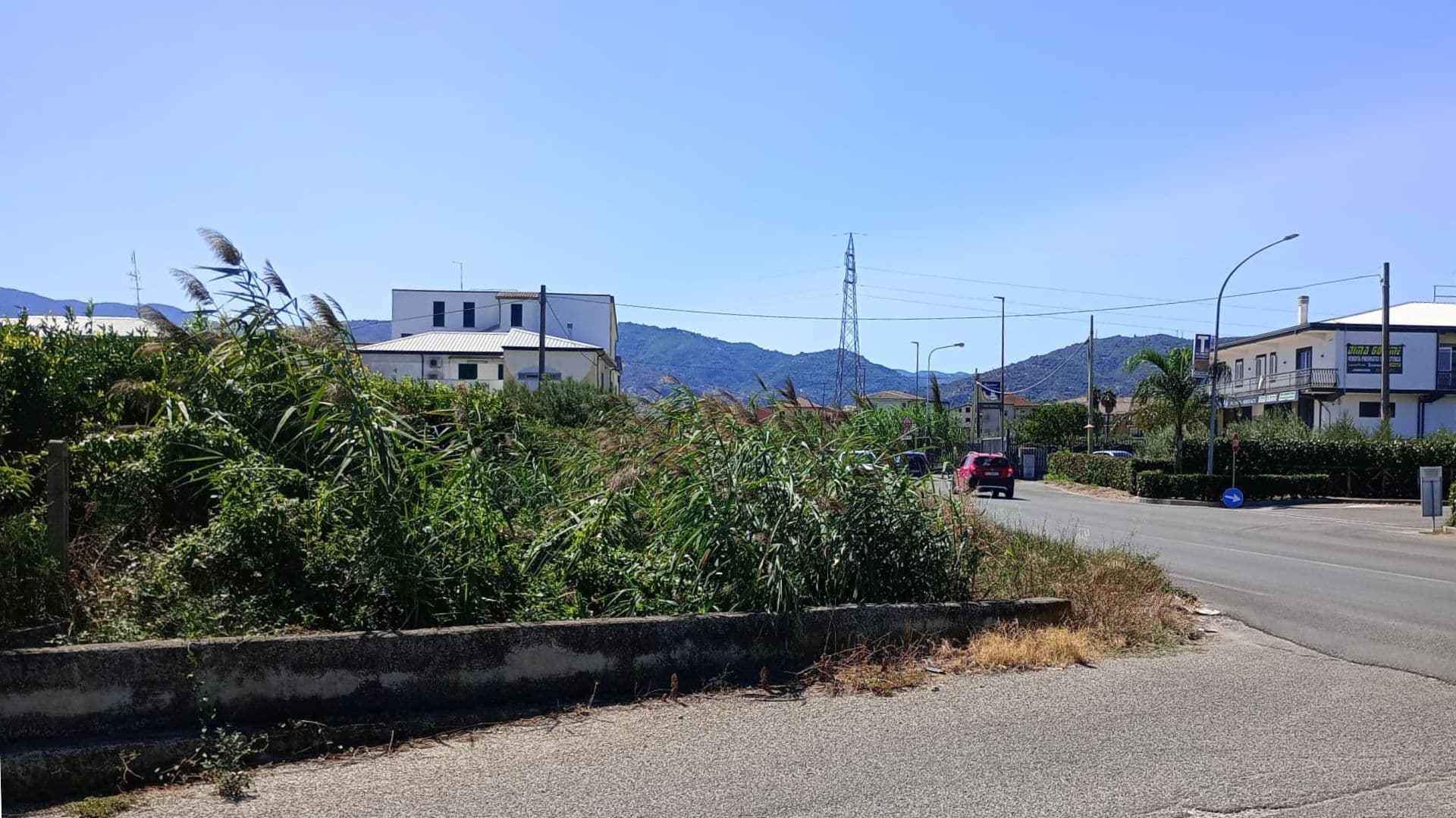 Fosso Santa Lucia, Forza Italia Co-Ro attacca il Comune: «Una bomba ecologica e idrogeologica»