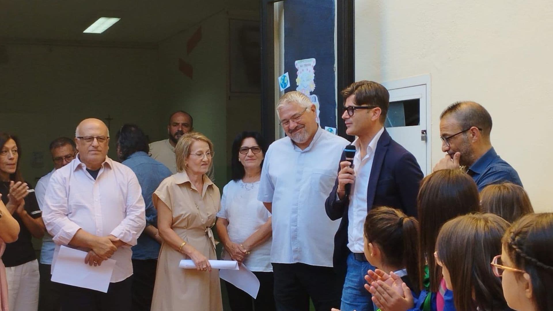 A Caloveto parte il nuovo anno scolastico, Mazza: «Il futuro dell'entroterra passa dalla scuola»