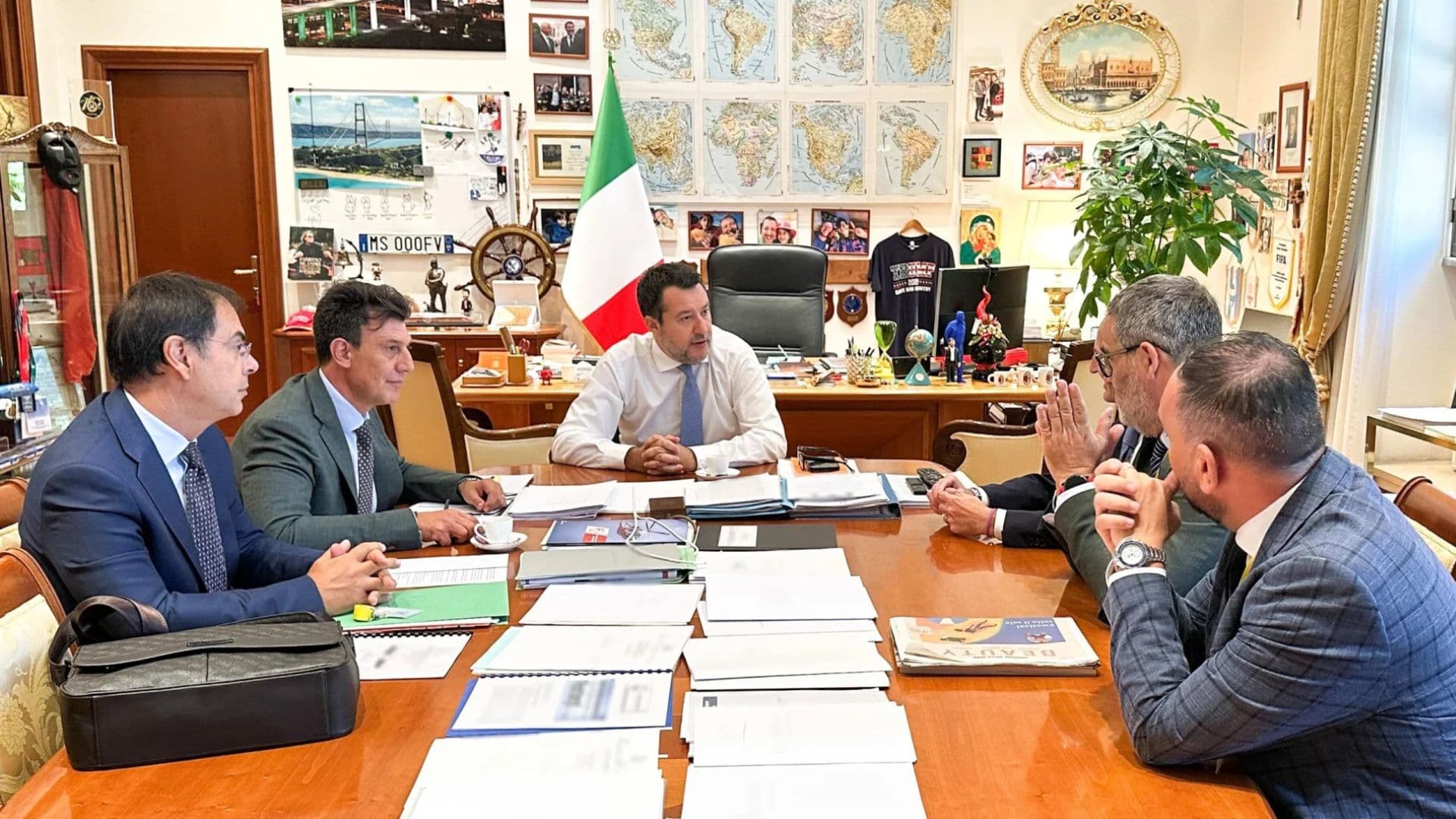 Salvini incontra gli ingegneri calabresi: la 106 Jonica al centro degli investimenti per il Sud