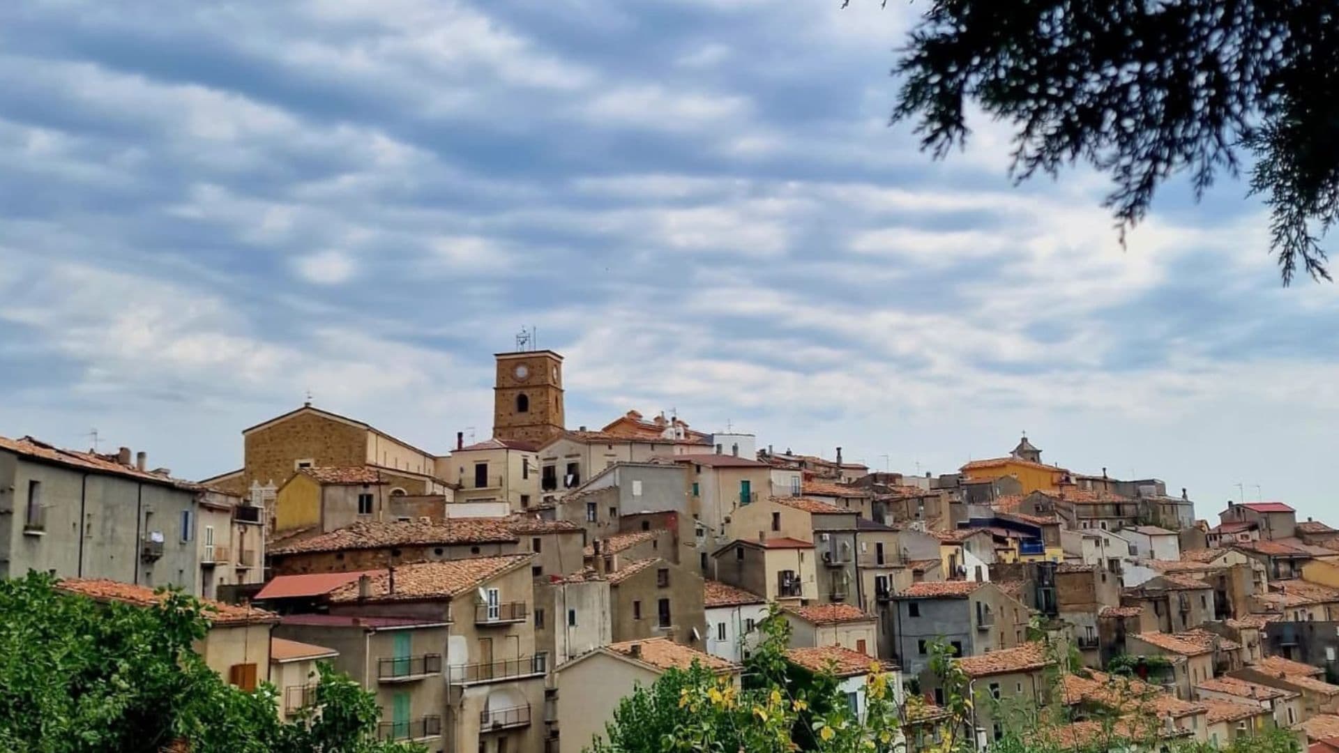 Da Bocchigliero il messaggio della Calabria che resiste: un invito al confronto sullo spopolamento