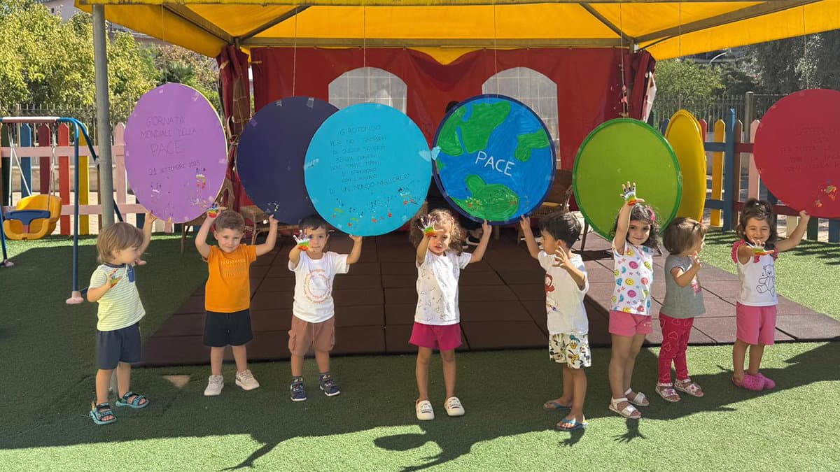 I bambini del Magnolia di Co-Ro celebrano la Giornata Internazionale della Pace