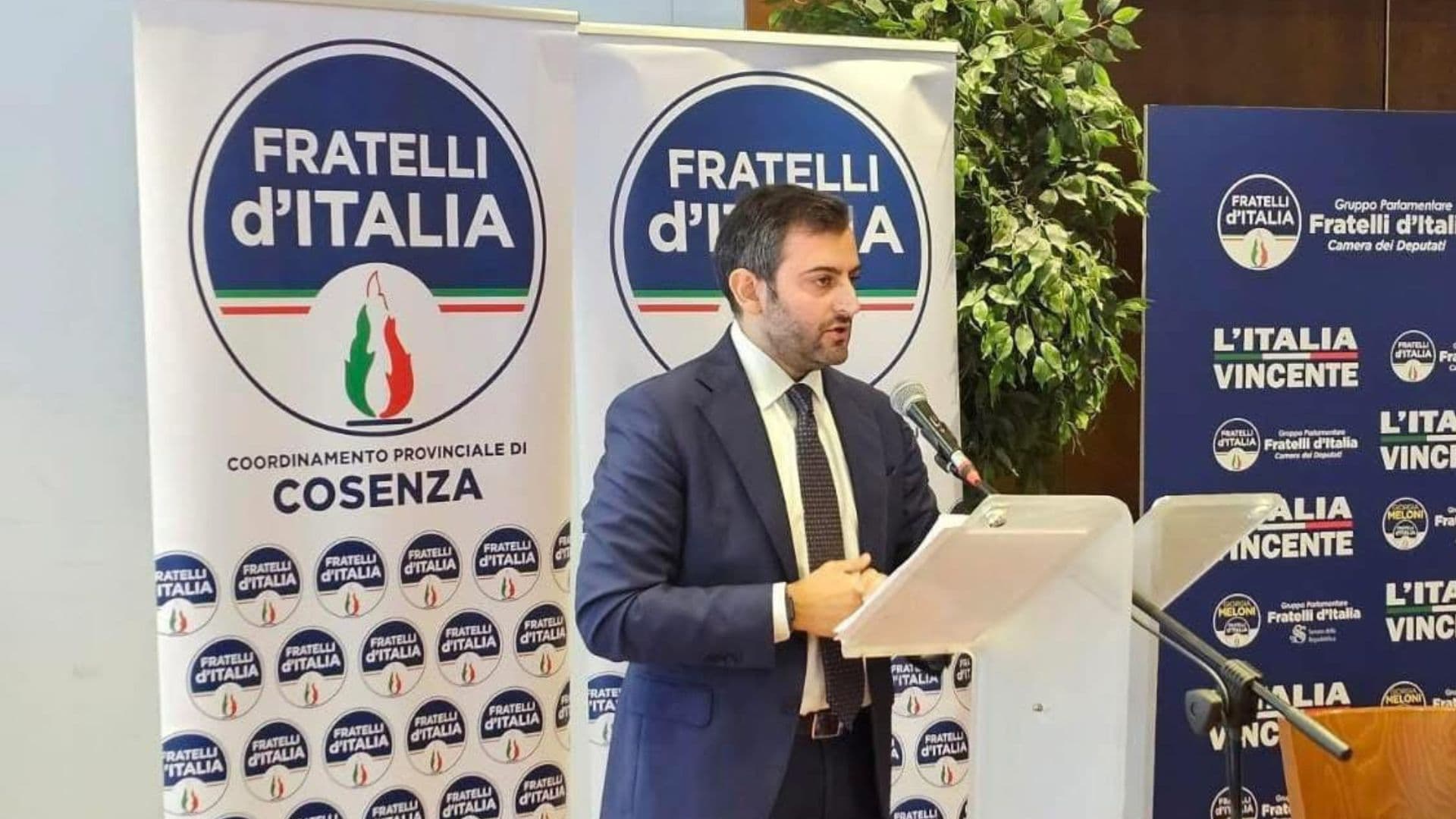 Agricoltura ignorata nel bilancio Ue, Brutto (FdI): «Uno schiaffo anche agli agricoltori calabresi»