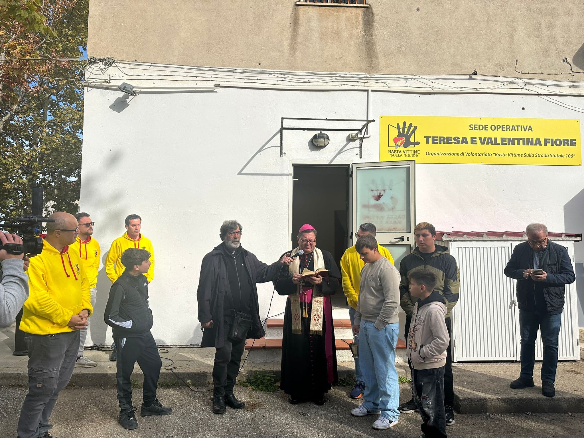 A Piragineti apre la sede sociale di Basta Vittime sulla SS106
