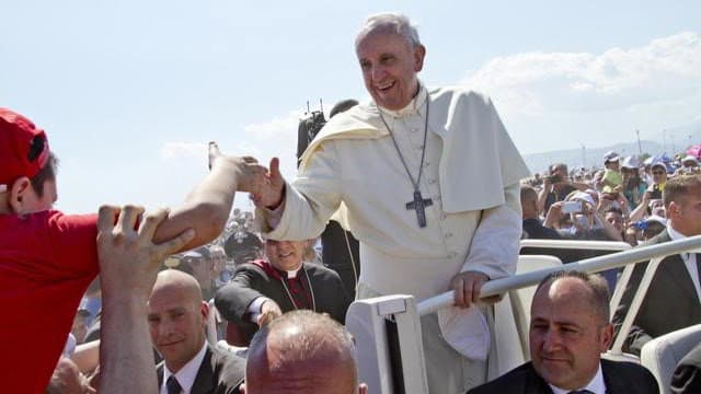 ArticoloVentuno chiede un simbolo per ricordare Papa Francesco in visita a Cassano