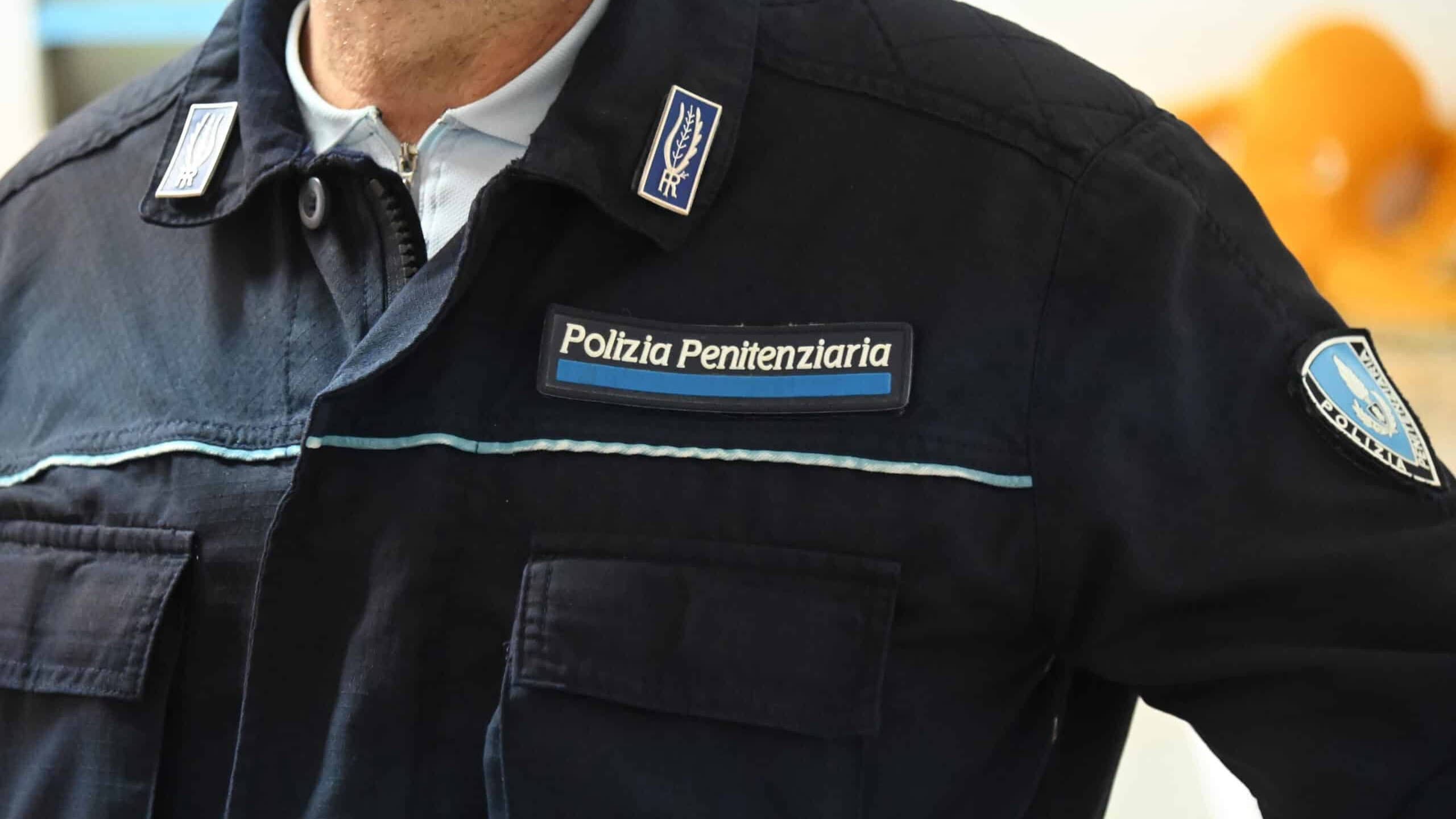 Aggressione in carcere a Castrovillari: due agenti feriti. Il Sappe lancia l’allarme sicurezza