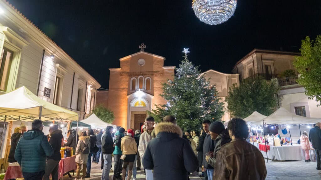 A Vakarici il Natale riaccende identità ed emozioni