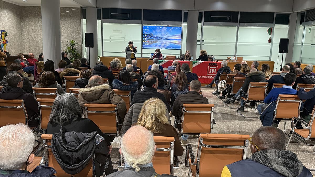 Cgil, pensionati e mondo dell'associazionismo contro la manovra finanziaria: «I diritti non si mettono in bilancio»