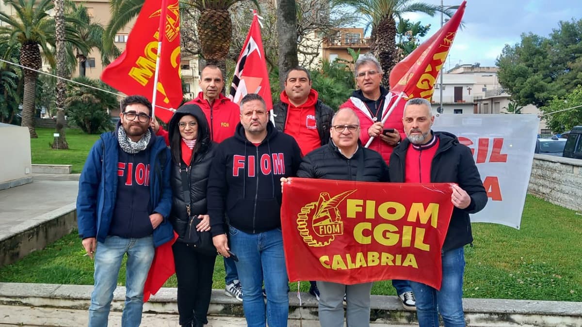 Fiom Cgil Calabria aderisce allo sciopero nazionale: «Non protesta sterile, ma atto di giustizia»