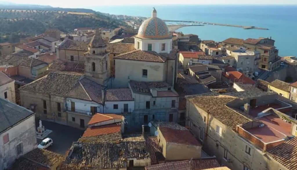 Sinergia tra territorio e istituzioni: da Cariati parte un nuovo percorso politico condiviso
