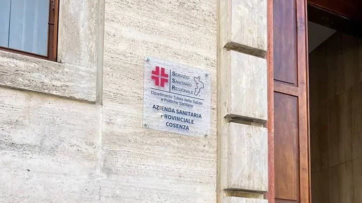 Anziano di Longobucco, l'Asp di Cosenza replica: «Attivata l’assistenza domiciliare dopo le dimissioni»