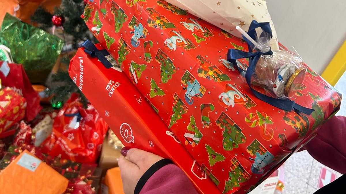 Natale di solidarietà a Cariati: doni e sorrisi per i bambini delle famiglie più fragili