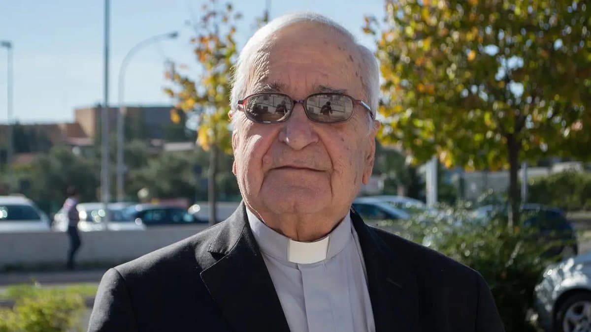 Cassano piange la scomparsa di monsignor Carmine Scaravaglione