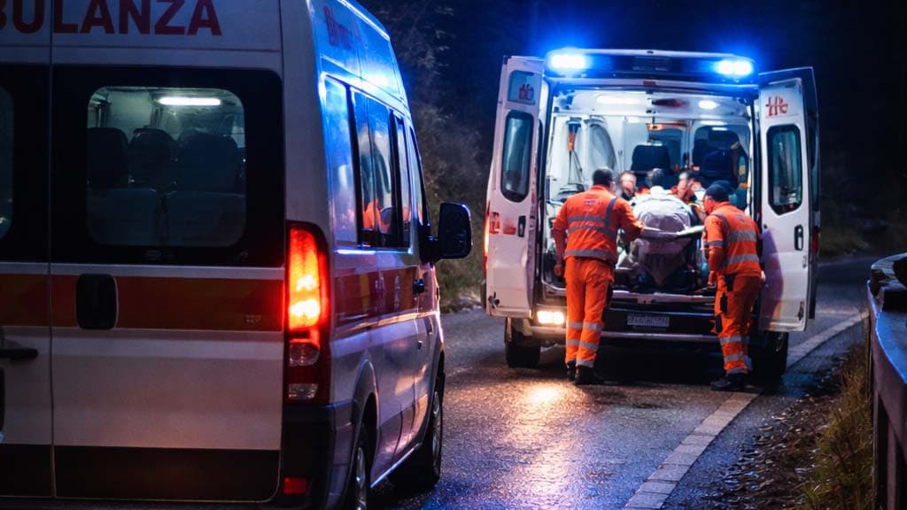 Sanità da terzo mondo, altro caso a Longobucco: staffette improvvisate per salvare un uomo