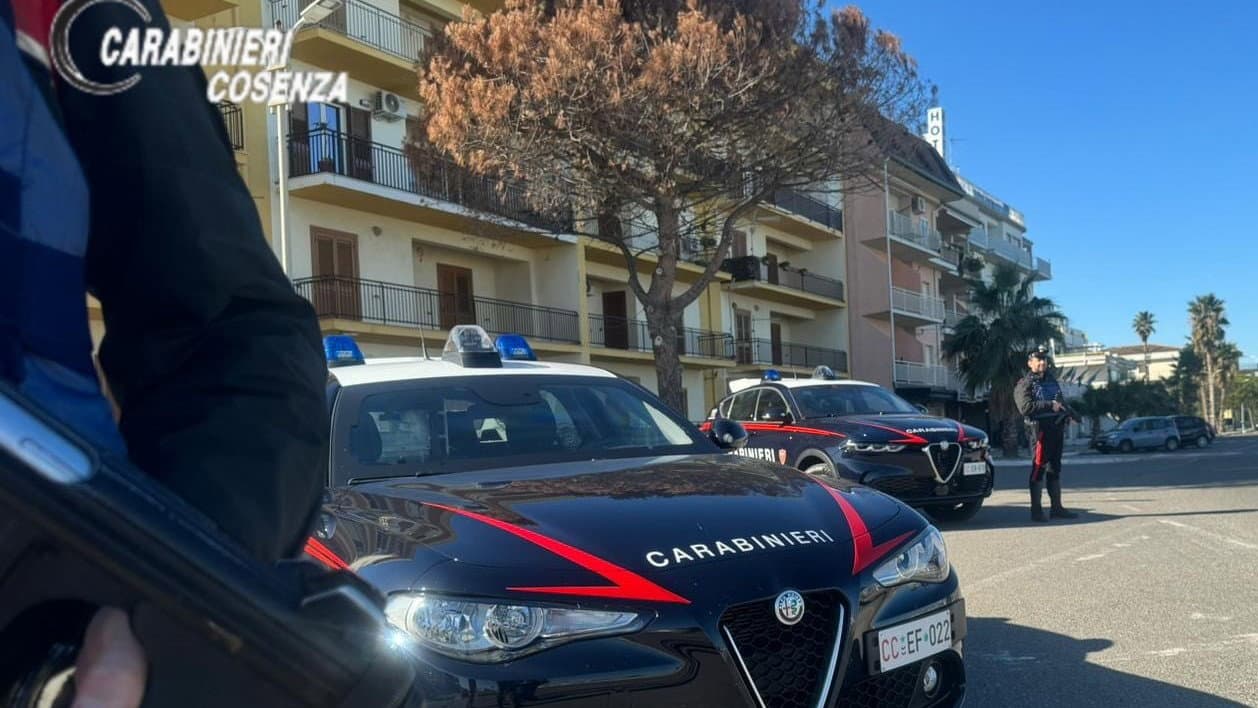 Rifiuta di pagare al ristorante e aggredisce i Carabinieri: arrestato 37enne a Rossano