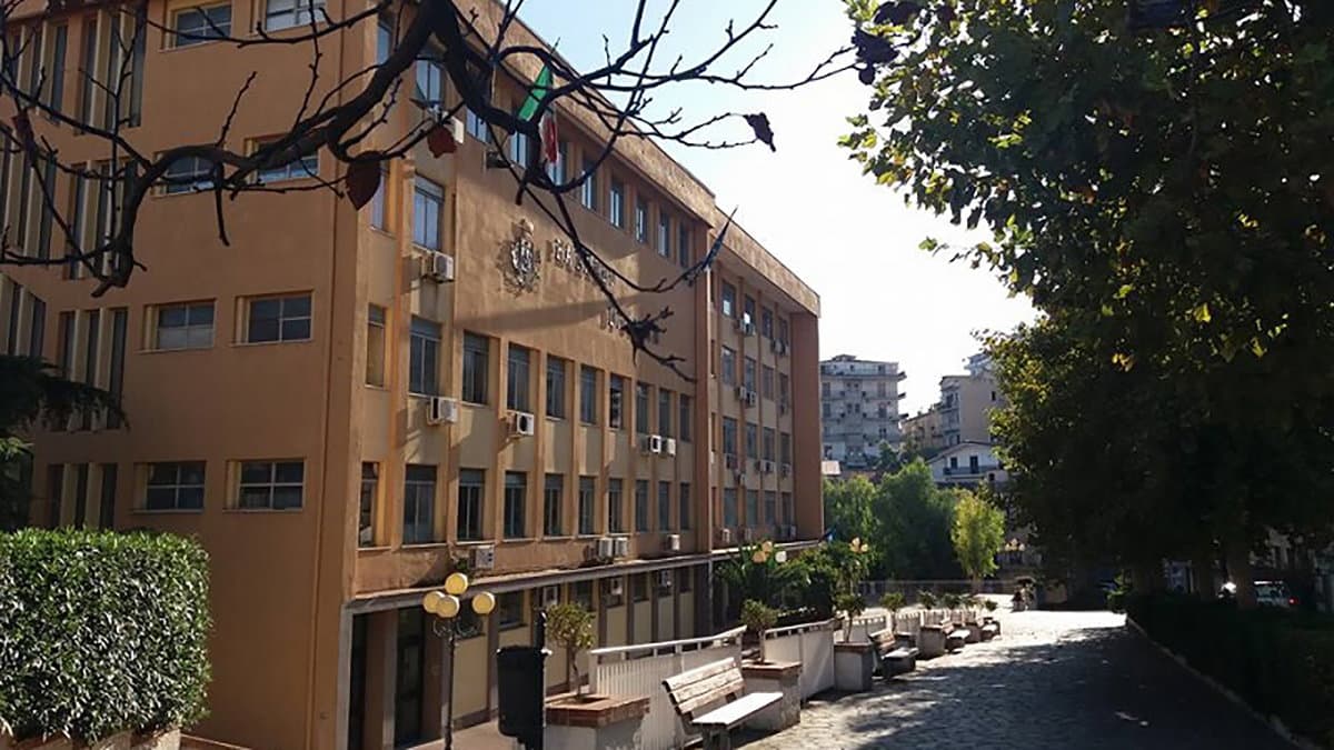 SS 534, no alla dismissione del distributore: ArticoloVentuno difende lavoro e servizi a Cassano
