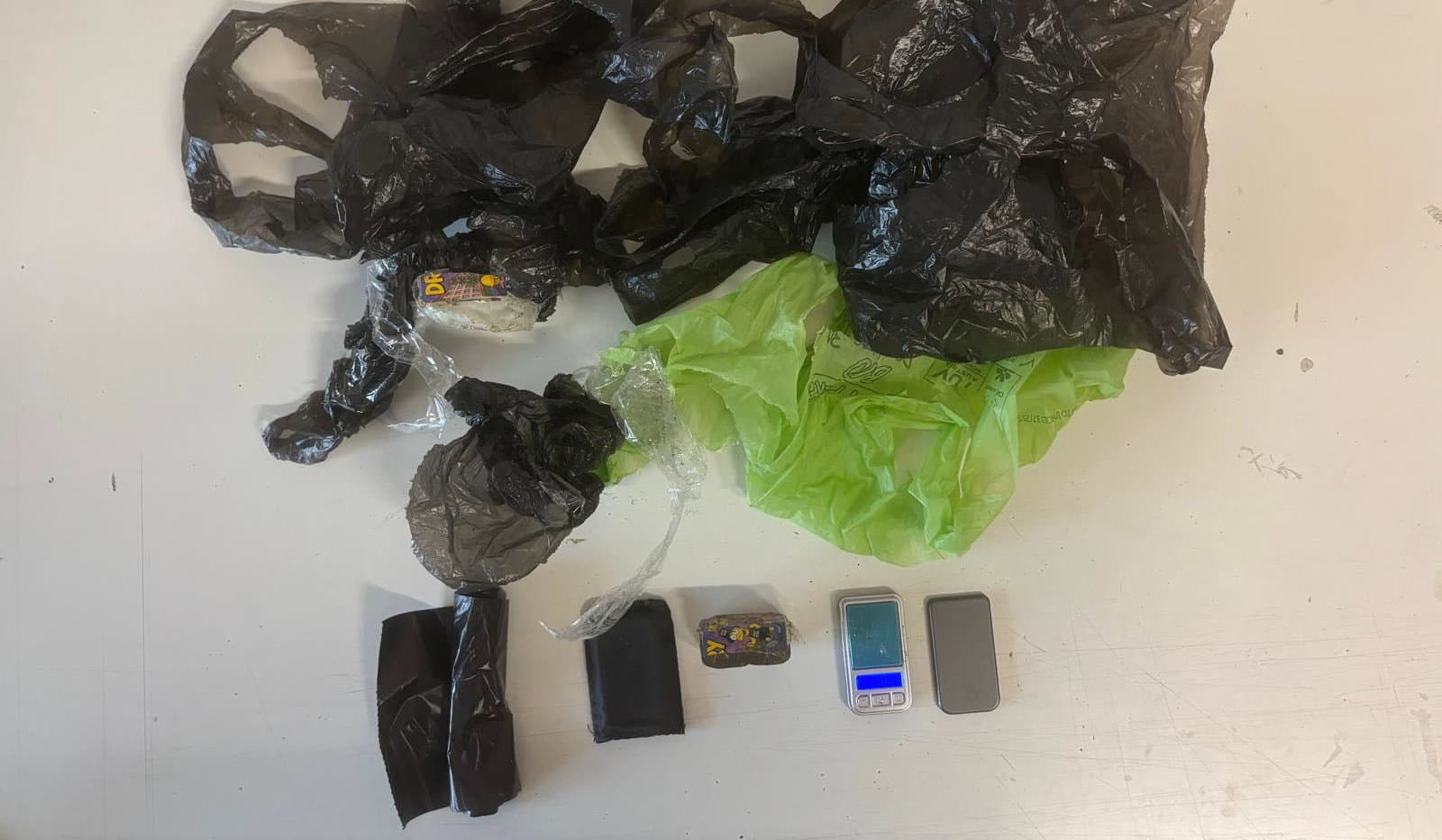 Trebisacce, arresto per spaccio di droga: sequestrati oltre 50 grammi di hashish