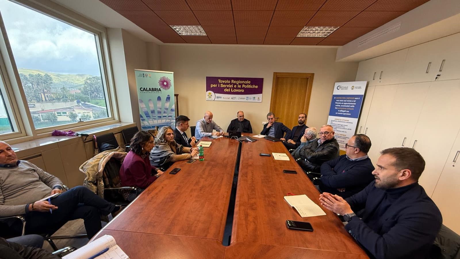 Calabria, vertenza Tis: sindacati preoccupati per 73 tirocinanti esclusi da formazione e assunzioni