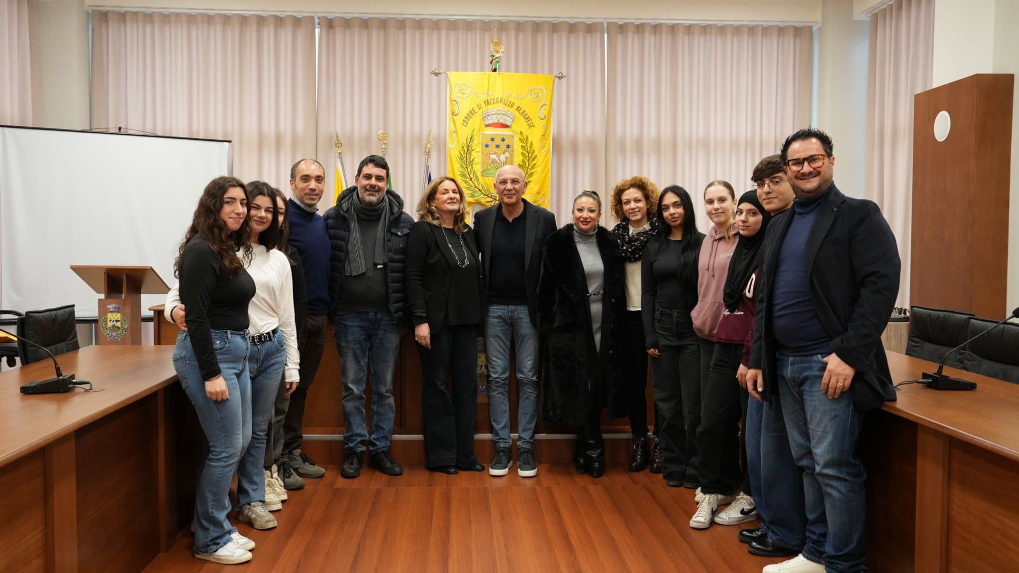 Vaccarizzo Albanese, firmato il protocollo con l’IIS Palma: il costume arbëresh diventa progetto formativo