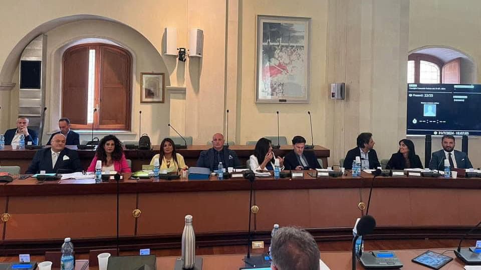 Corigliano-Rossano, opposizione contro Stasi: «Il sito del Comune è diventato propaganda politica»