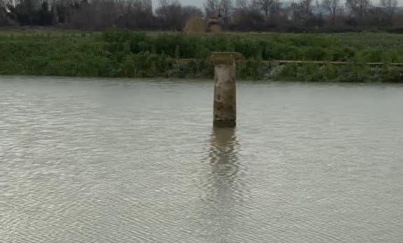 Emergenza Crati, l’acqua invade anche l’area archeologica di Sybaris (Casabianca)