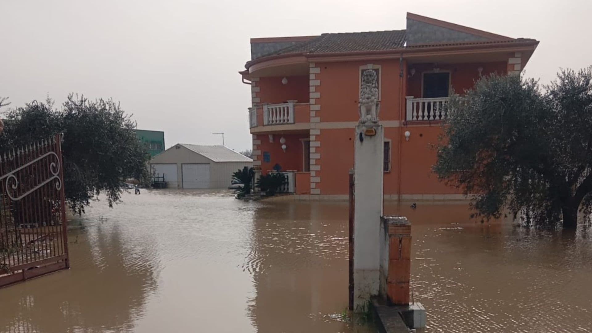La Caritas Diocesana lancia un appello e avvia una raccolta fondi per l'emergenza Crati