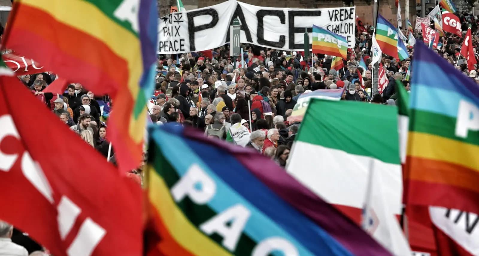 Dal Pollino un appello contro le guerre: sit-in e dibattito per la pace a Castrovillari