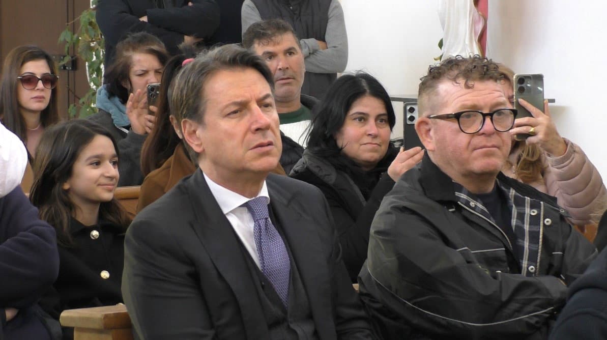 Conte tra la gente del Crati: «Basta fondi fermi, servono argini e verità» | VIDEO