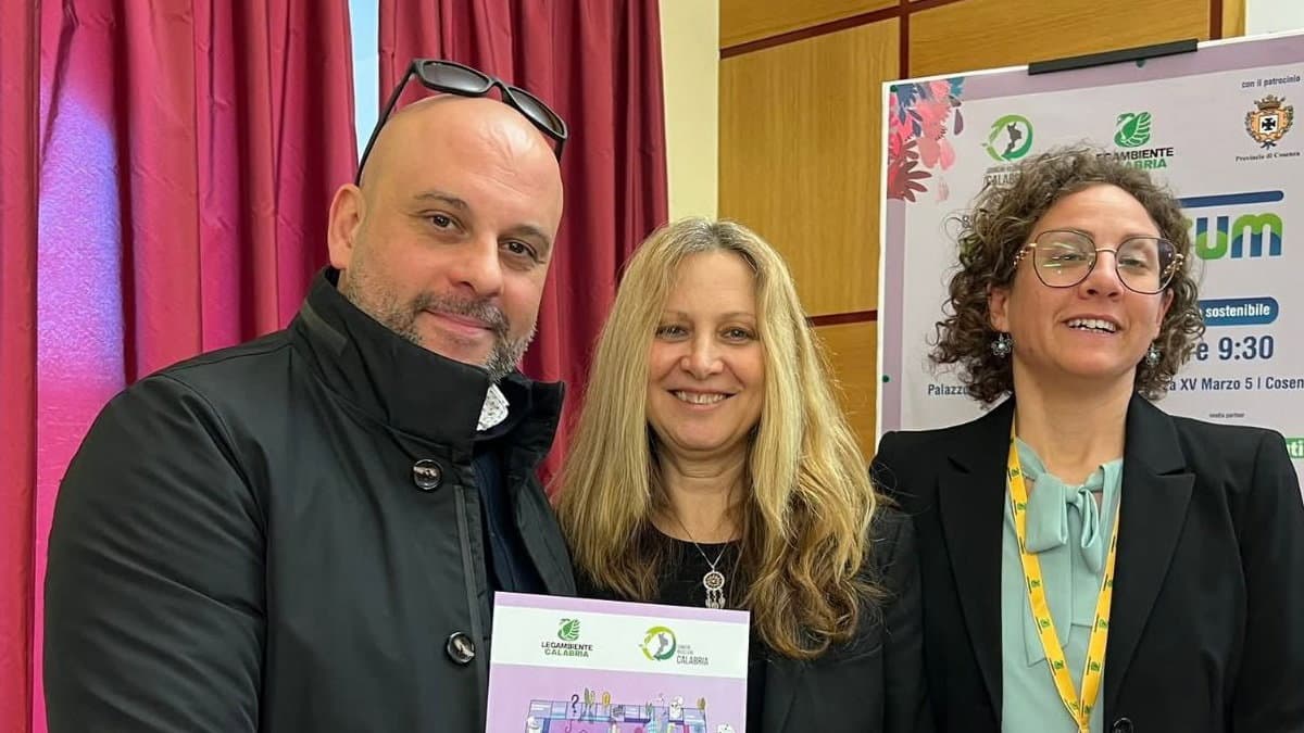 Frascineto, raccolta differenziata all’84,5%: premio di Legambiente all’Ecoforum Calabria