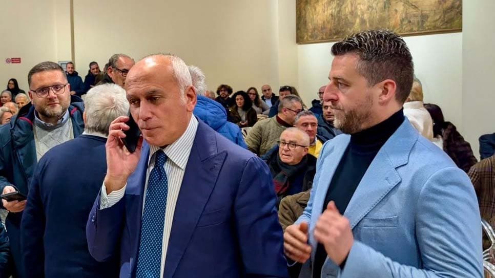 Flavio Stasi al fianco di Caruso: attacco al centrodestra e l'appello all’unità del centrosinistra