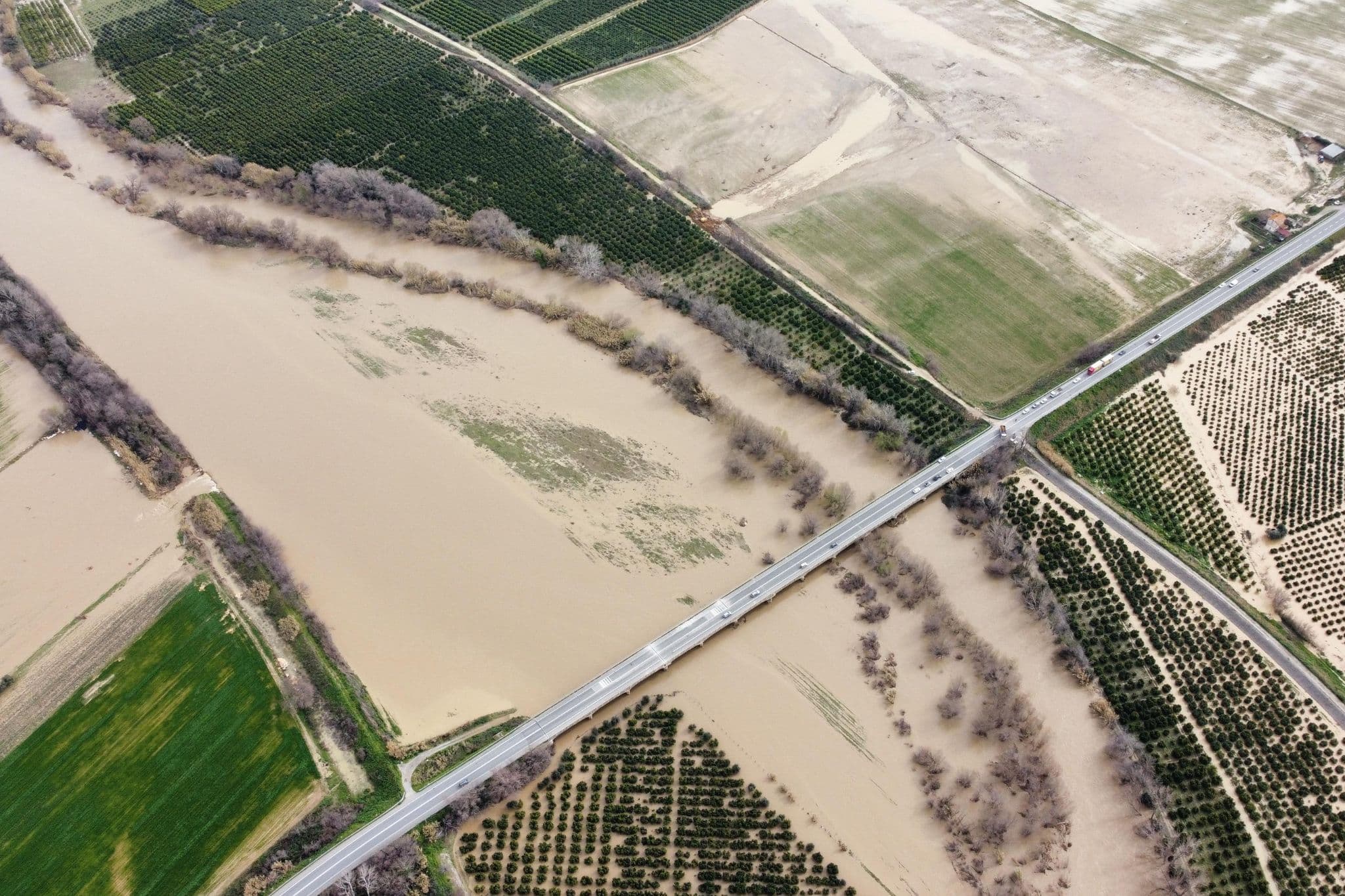 Alluvione Crati, stop a TARI e bollette idriche nelle zone colpite