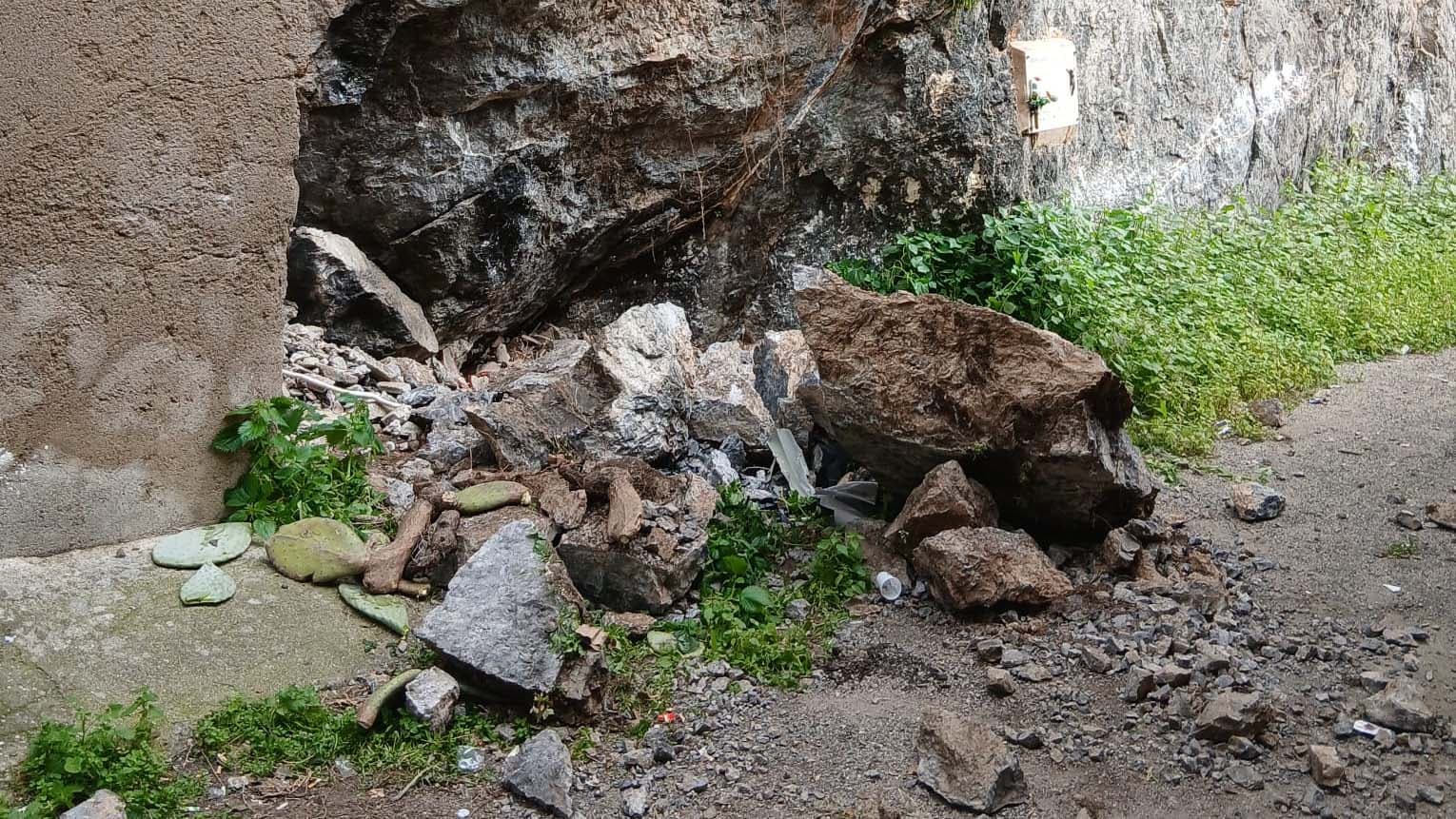 Cassano, crolli dalla Pietra del Castello: evacuate alcune famiglie. Otto persone fuori casa
