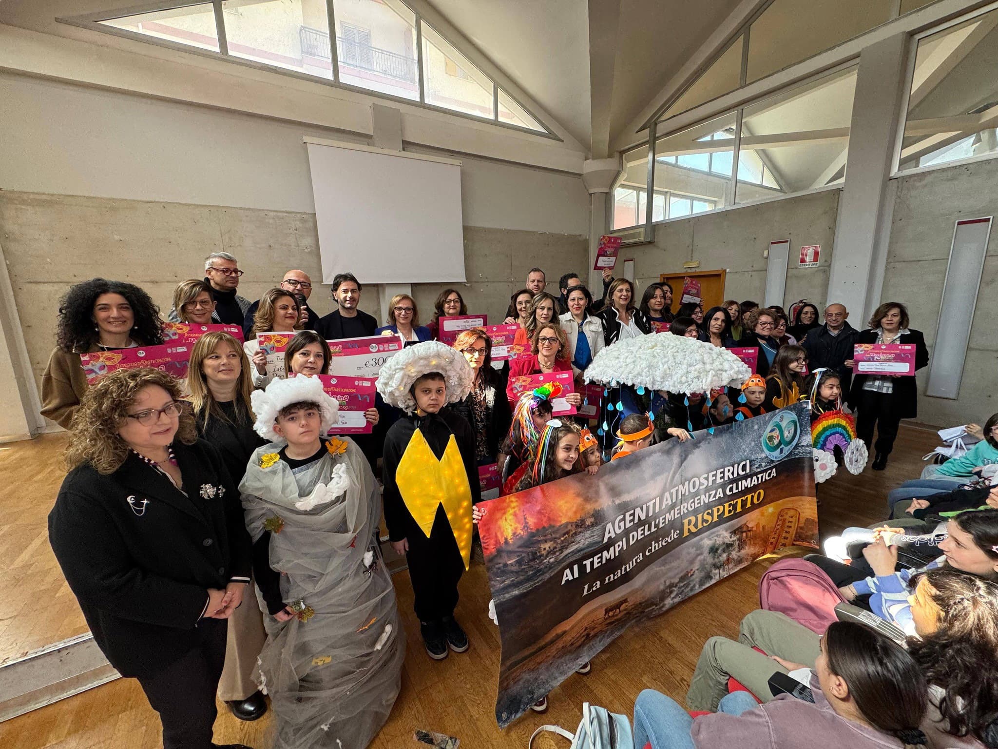 Carnevale Identitario, premiata la creatività delle scuole: festa e maschere al Centro di Eccellenza