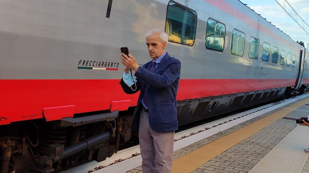 Frecciarossa Sibari-Bolzano, Corbelli gela l’idea della fermata a Castiglione: «Tecnica­mente impossibile»