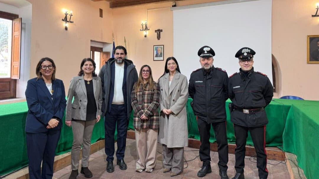 Morano Calabro, legalità e coscienza civica: il magistrato Angela Cioffi dialoga con gli studenti