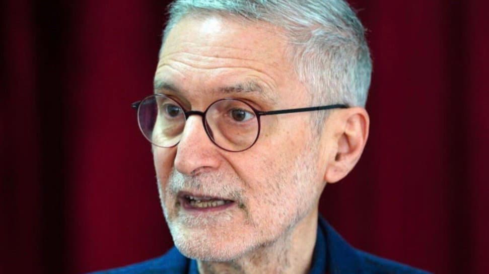 Salute, Laghi: «Tuteliamo i minori dal digitale senza regole»