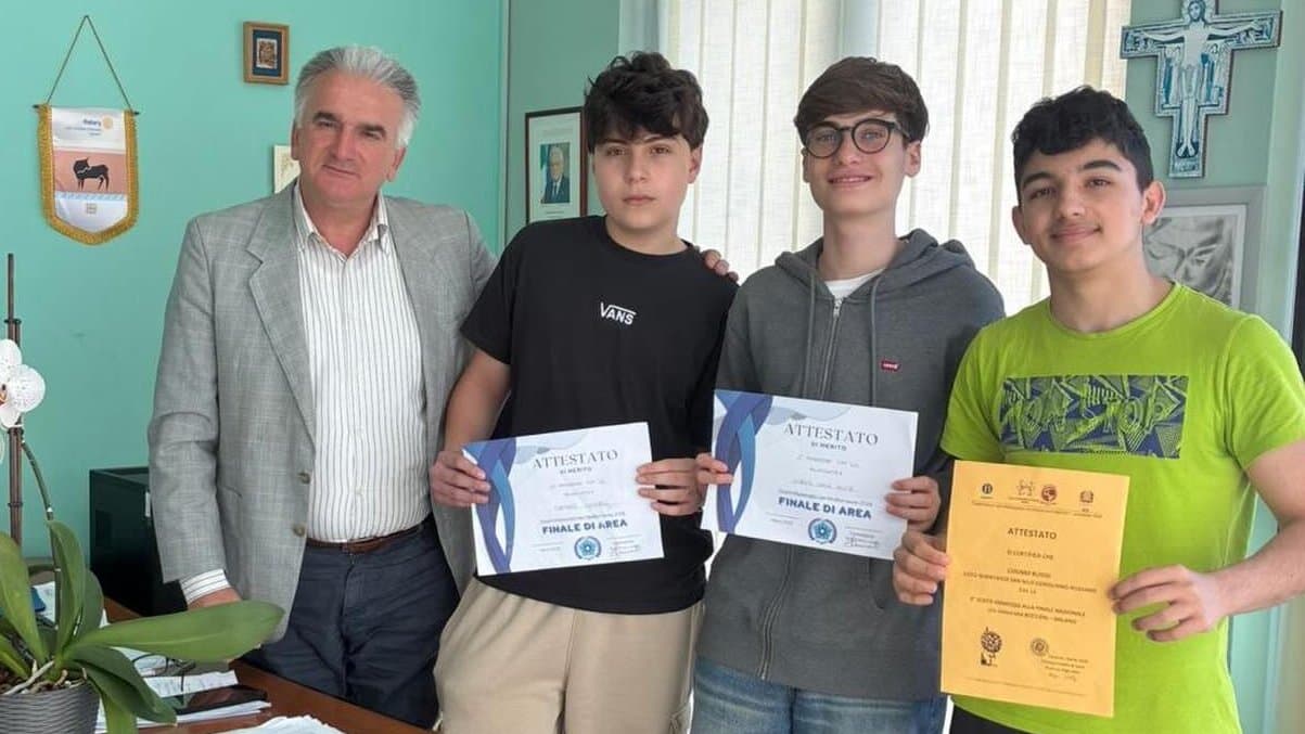 Orgoglio matematico, tre studenti del Polo liceale di Rossano alle finali nazionali