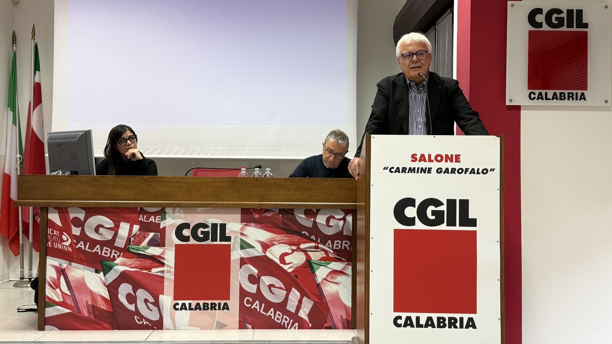 Cgil Calabria: «Occhiuto punta ai giovani, ma pensi anche al salario minimo e a lavoro stabile e di qualità»
