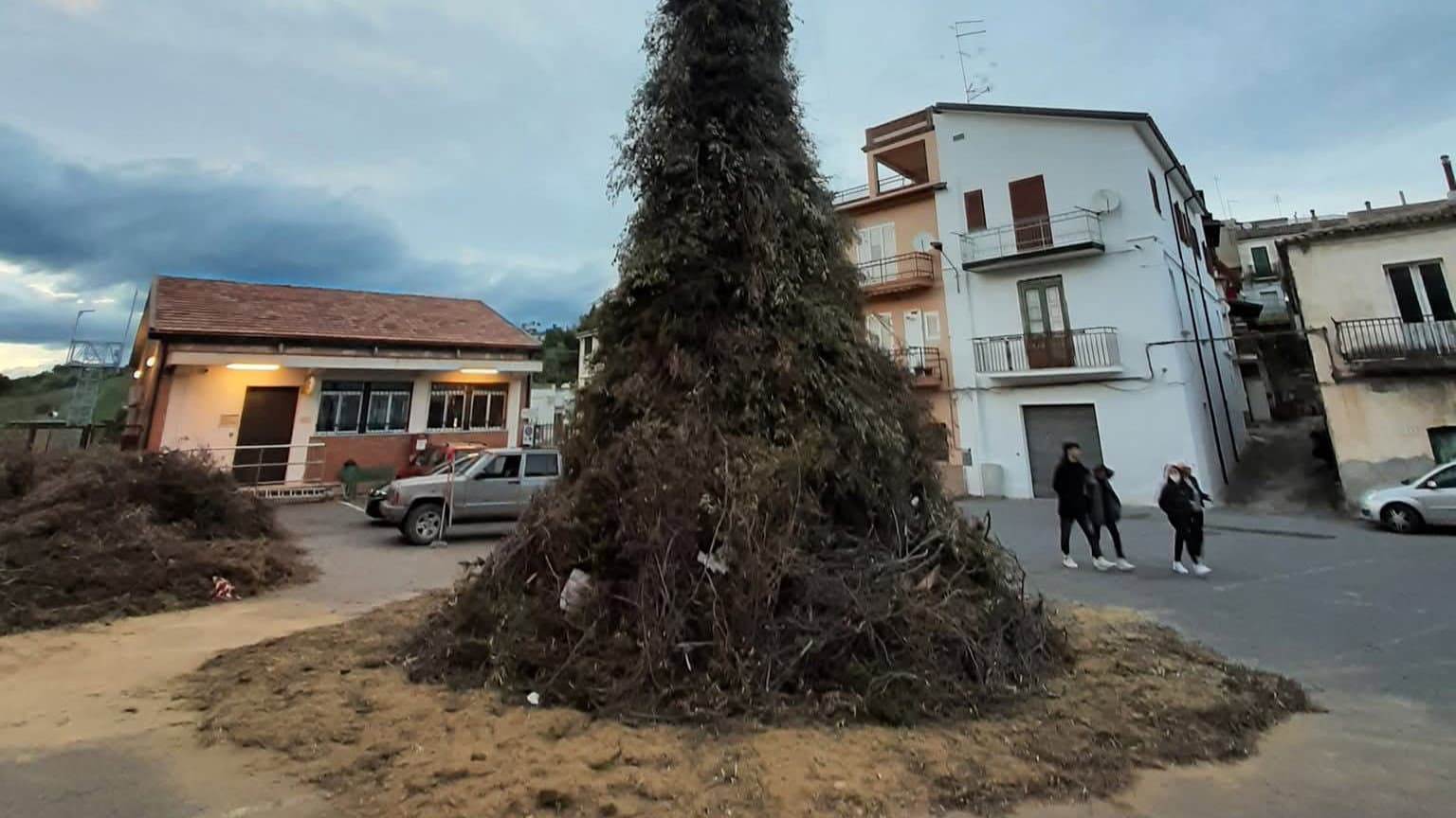 Amendolara è pronta a festeggiare il suo Santo Patrono con i celebri "fucarazzi"