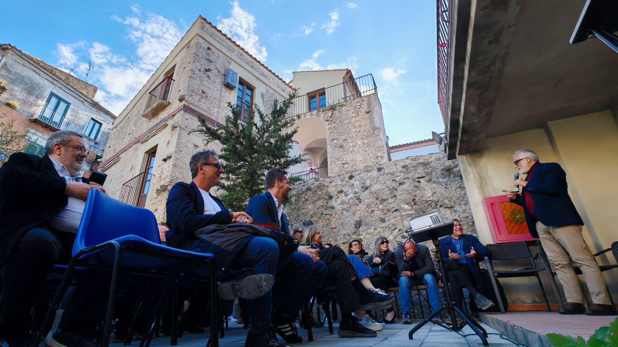 Rossano, riapre Palazzo De Russis: dopo 20 anni torna alla città, ora la sfida è dargli un’identità | VIDEO