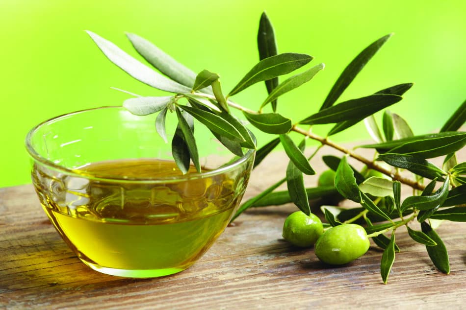 Olio extravergine, Coldiretti Calabria in prima linea: a Bari la protesta contro frodi, speculazioni e crollo dei prezzi