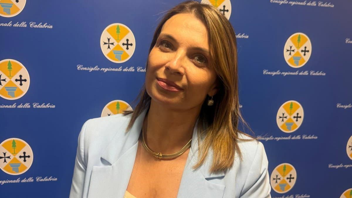 Alta Velocità, Madeo: «Dal palco alla realtà, la Calabria resta senza treni veloci»
