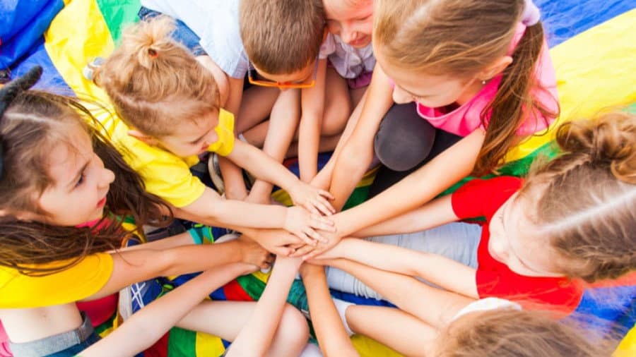 A Vaccarizzo l’estate dei ragazzi diventa comunità: al via “E…state Insieme” tra piazze, giochi e inclusione