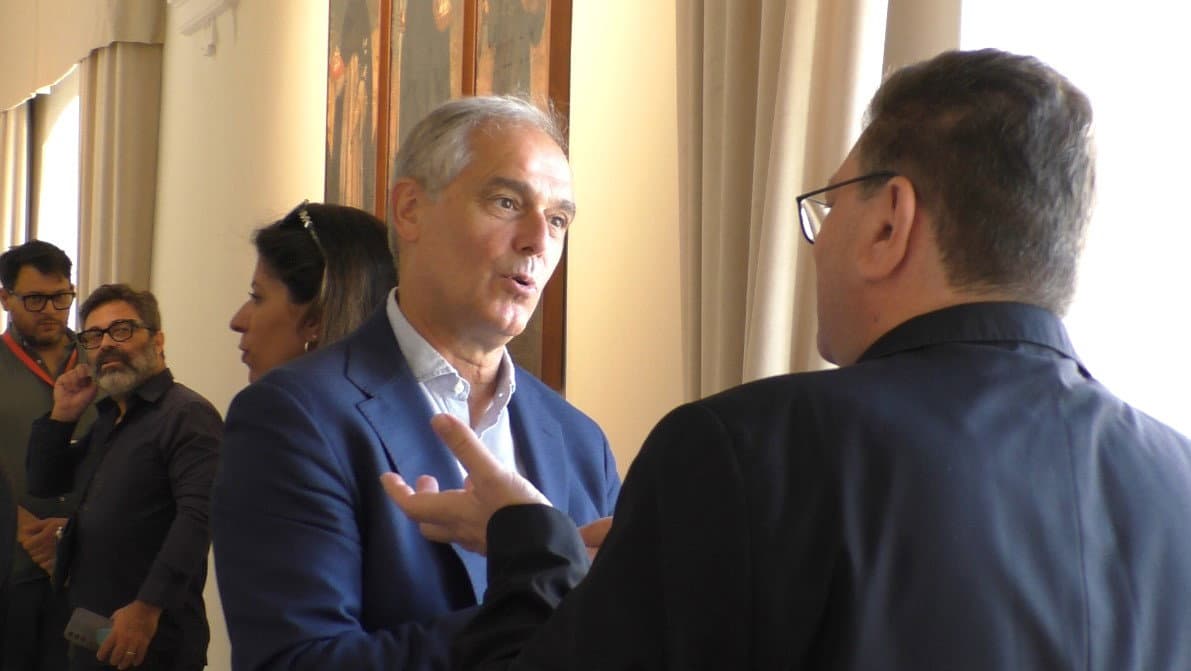 “Ponti, non muri”, Stefano Ziantoni racconta a Rossano il pontificato di Papa Francesco