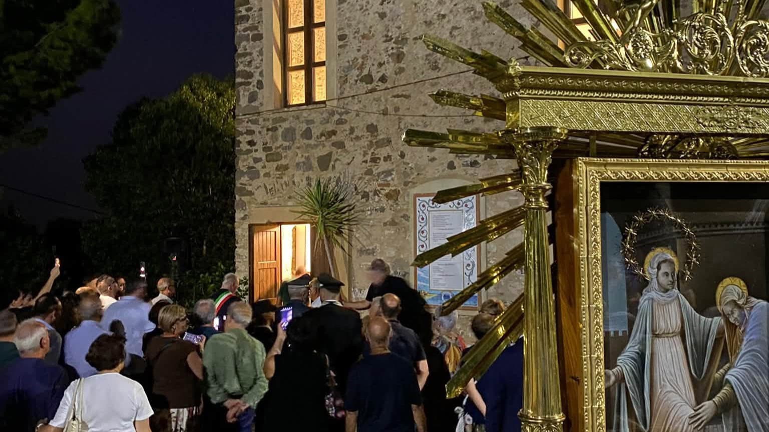 Rocca Imperiale, dal degrado all’accoglienza: apre la Casa del Pellegrino