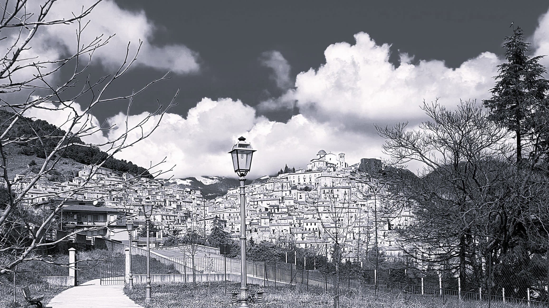 Mario De Rosa tra i migliori al Premio Letterario Castello con la poesia “Morano”