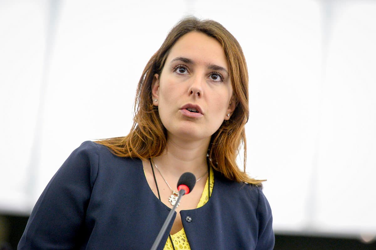 Rifiuti Calabria, Ferrara (M5S): «La Regione recepisca le direttive europee»